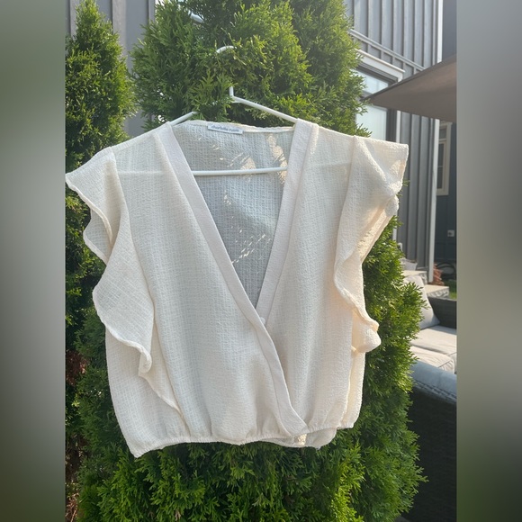 Flowy short sleeve sheer top! - Picture 4 of 6